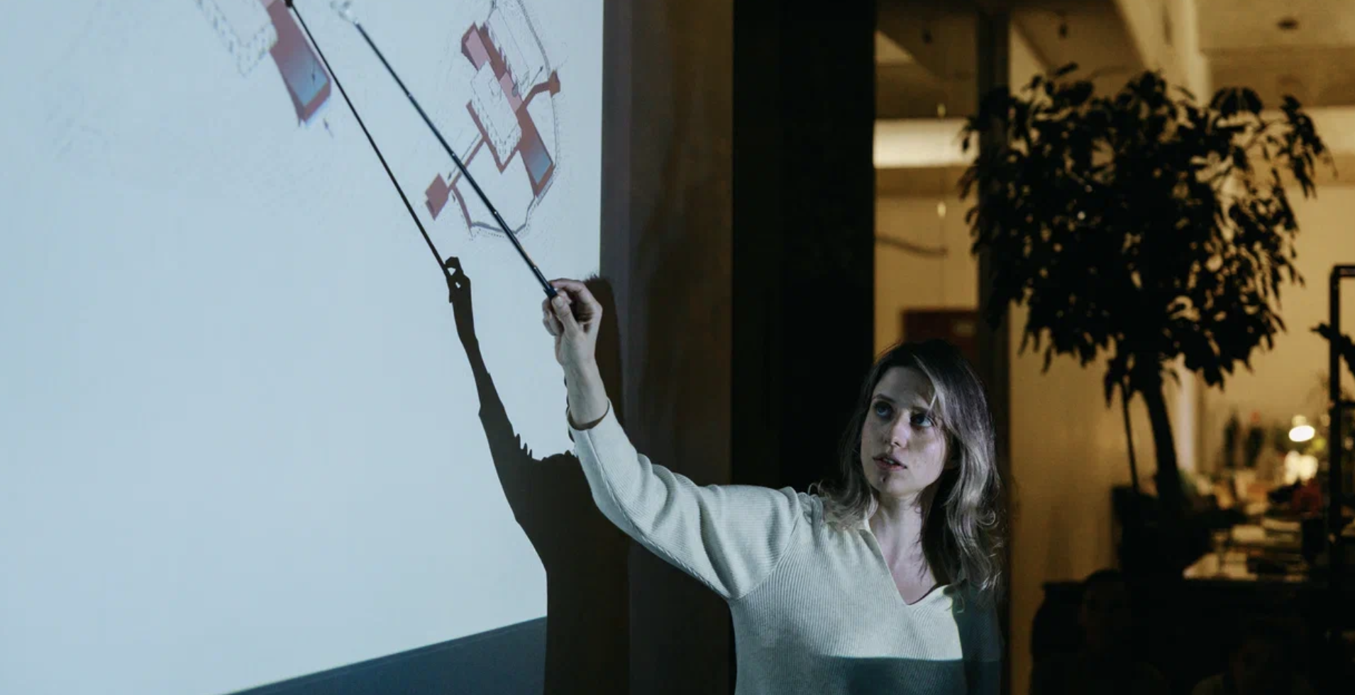 Обсуждение кейсов с командой бюро